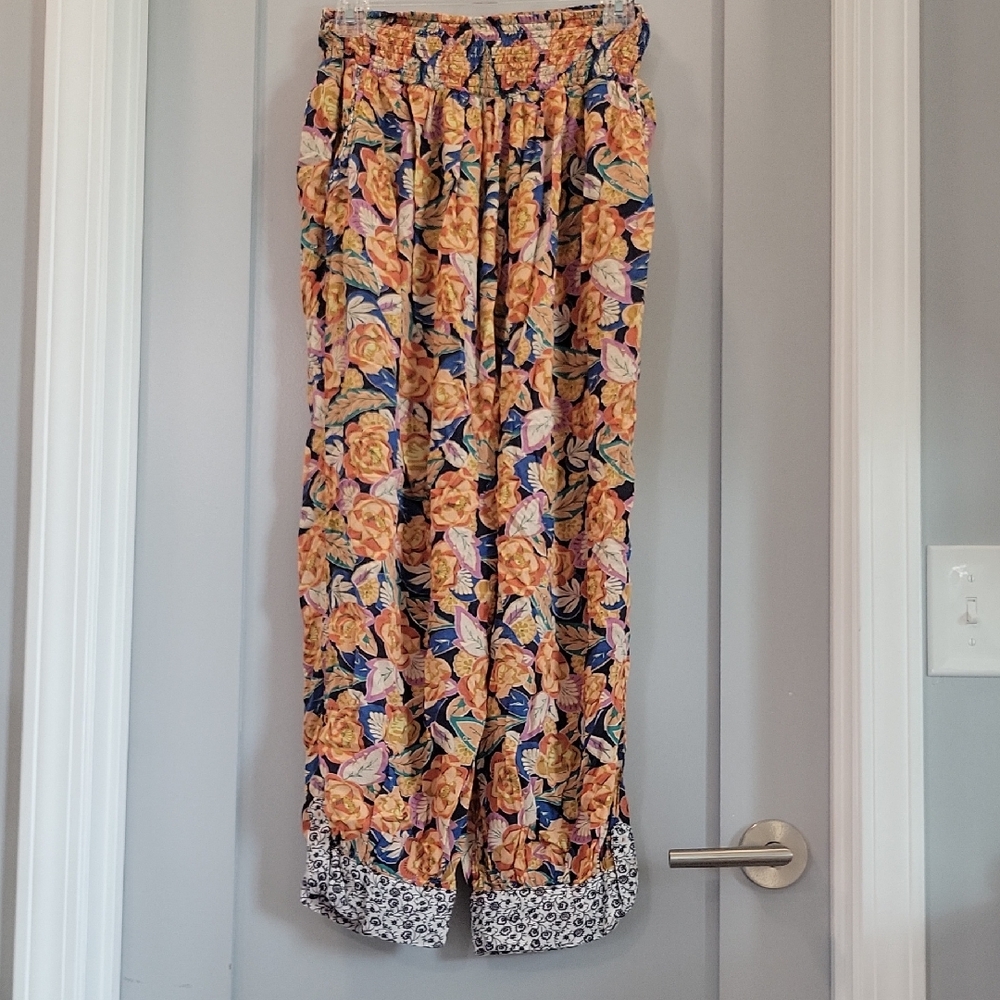 Anthropologie Floral Cropped Pants in Orange and Blue